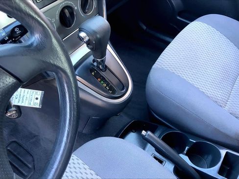 Used 2007 Toyota Matrix image 16