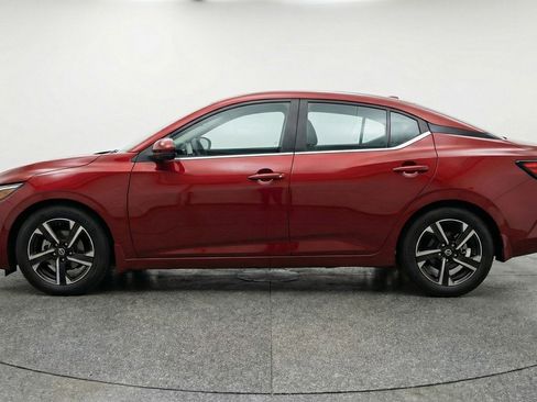 Used 2025 Nissan Sentra SV image 5