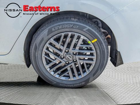 New 2026 Nissan Sentra SV FWD image 9