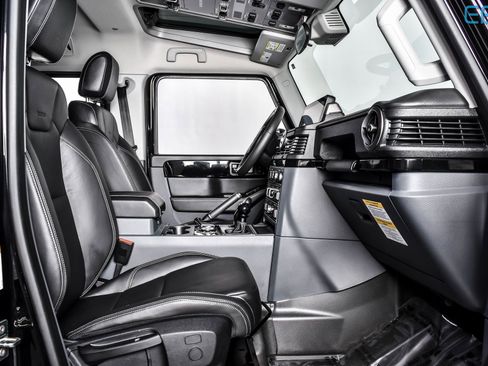 Used 2024 INEOS Grenadier Fieldmaster Edition image 22