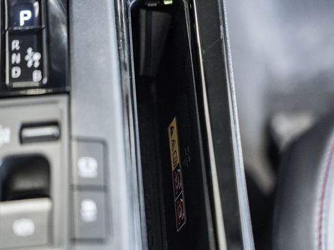 Used 2023 Toyota Prius Prime Premium image 27