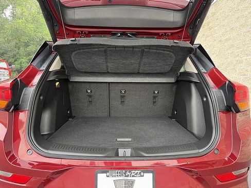Used 2023 Buick Encore GX Select w/ Sport Touring Package FWD image 29