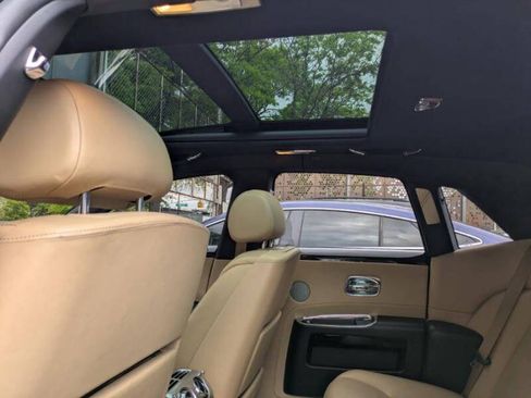 Used 2020 Rolls-Royce Ghost image 13