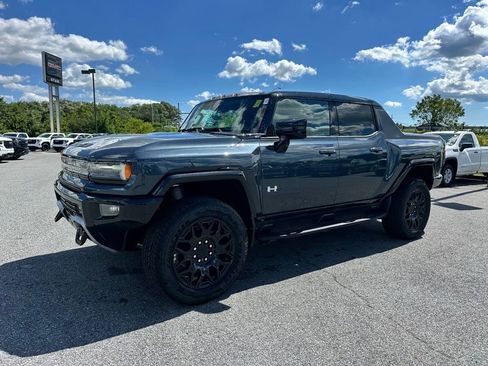 New 2026 GMC Hummer EV 4x4 Crew Cab w/ LPO, Sport Package image 2