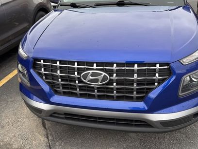 Used 2022 Hyundai Venue SEL