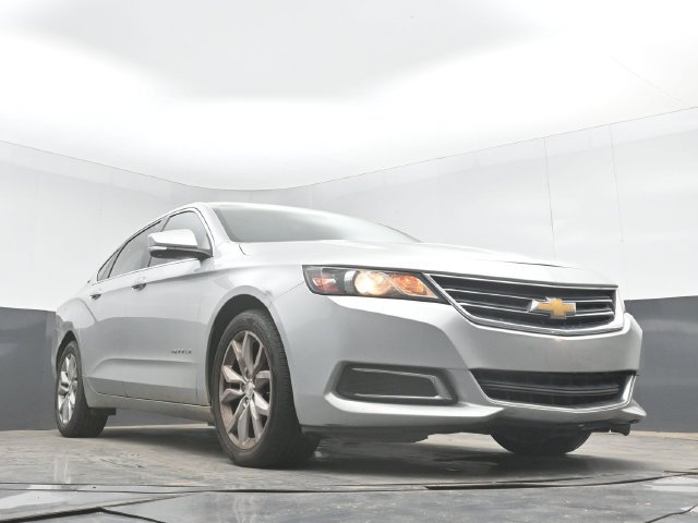 Used 2016 Chevrolet Impala LT FWD image 27