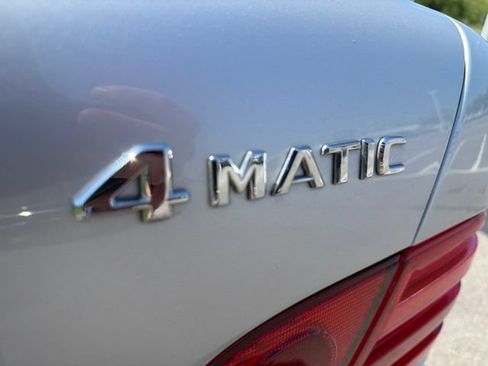 Used 1999 Mercedes-Benz E 320 4MATIC Sedan image 9