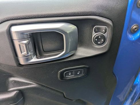 Used 2020 Jeep Gladiator Sport w/ Quick Order Package 24S image 33