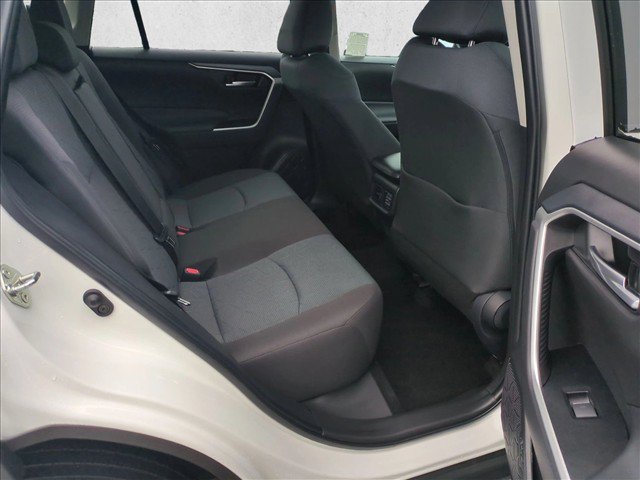 Certified 2025 Toyota RAV4 XLE FWD image 19