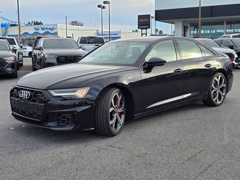 Used 2025 Audi S6 Prestige image 2