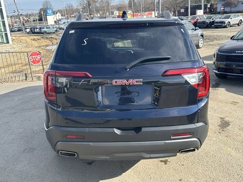 Used 2021 GMC Acadia SLT w/ Elevation Edition image 7