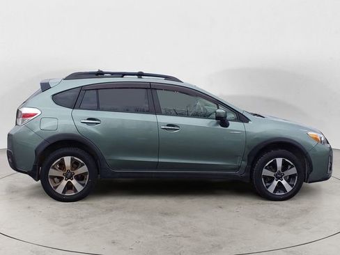 Used 2016 Subaru Crosstrek Touring AWD/4WD image 6