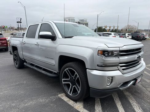 Used 2018 Chevrolet Silverado 1500 LTZ Z71 w/ LPO, Black Pack image 8
