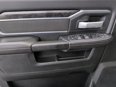 Used 2024 RAM 2500 Big Horn w/ Bed Utility Group image 12