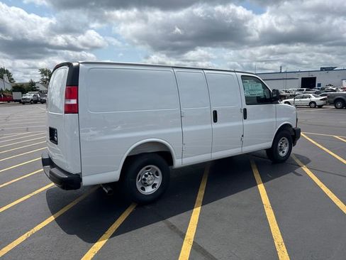 New 2025 Chevrolet Express 2500 w/ Driver Convenience Package image 5