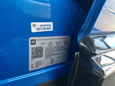 Used 2024 Chevrolet Equinox EV LT FWD image 31