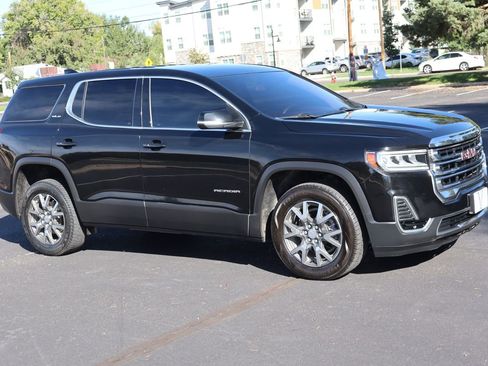 Used 2021 GMC Acadia SLE image 2