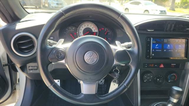 Used 2020 Toyota 86 RWD image 16