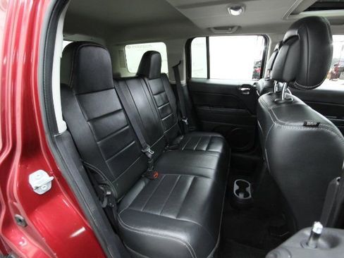 Used 2017 Jeep Patriot High Altitude image 13