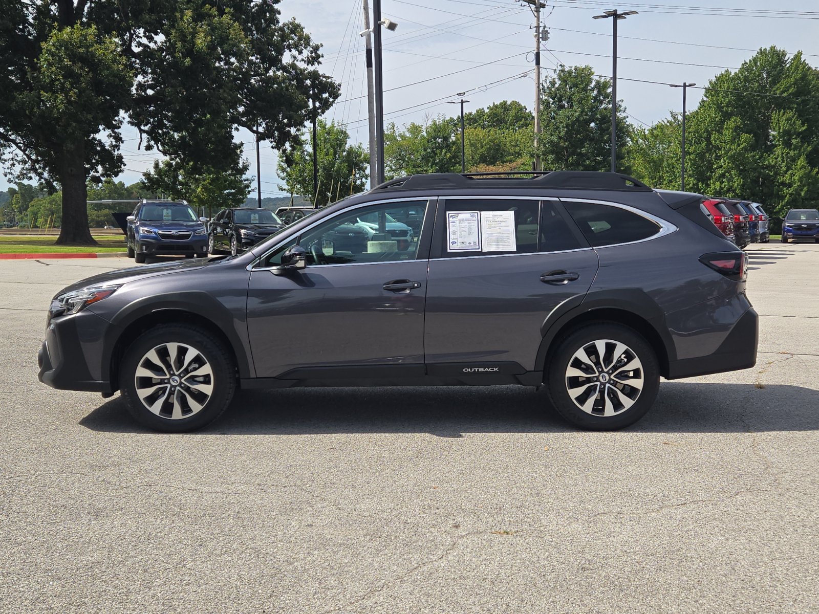 Certified 2025 Subaru Outback Limited AWD/4WD image 4