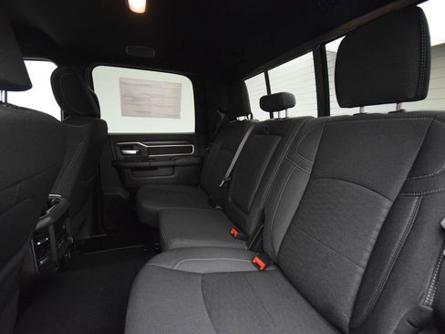 New 2026 RAM 2500 Big Horn AWD/4WD image 36