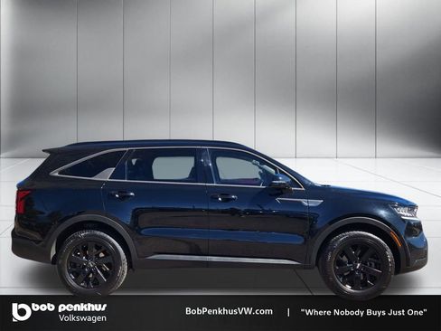 Used 2021 Kia Sorento S w/ Panoramic Sunroof Package image 23