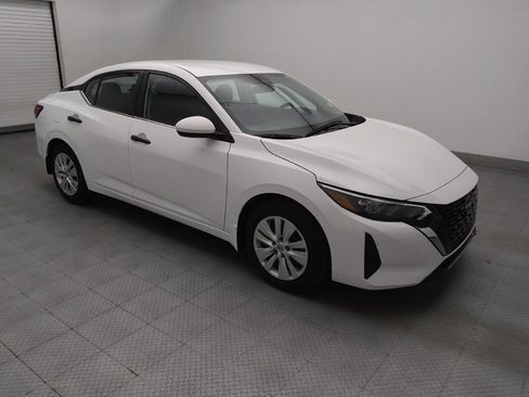 Used 2025 Nissan Sentra S FWD image 11