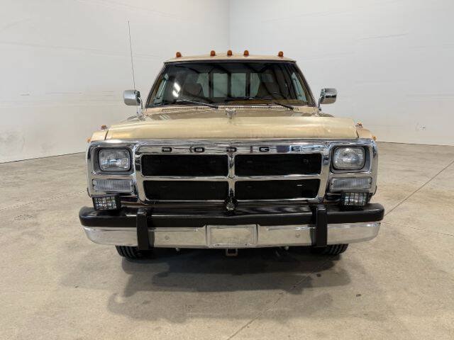 Used 1993 Dodge D/W Truck 250 RWD image 3