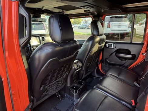 Used 2019 Jeep Wrangler Unlimited Rubicon image 25