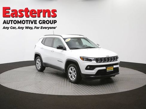 Used 2024 Jeep Compass Latitude AWD/4WD image 44