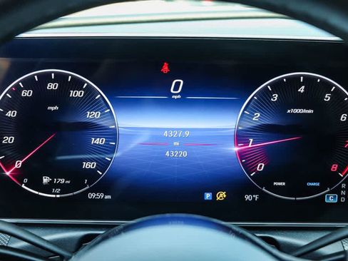 Used 2023 Mercedes-Benz C 300 Sedan image 22