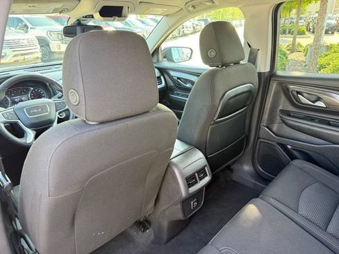 Used 2024 GMC Terrain SLE AWD/4WD image 26