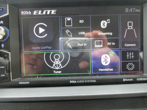 Used 2015 Dodge Grand Caravan SXT w/ Security Group FWD image 35