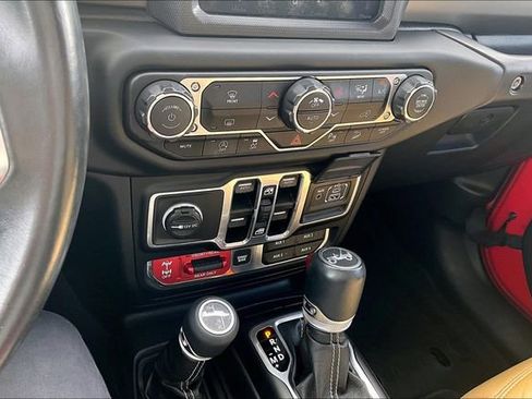 Used 2018 Jeep Wrangler Unlimited Rubicon image 26