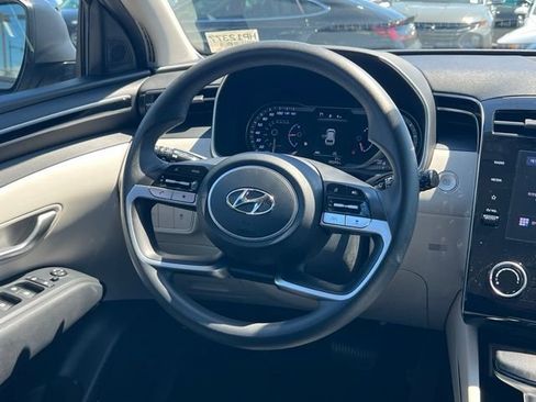 Certified 2022 Hyundai Tucson SEL w/ Cargo Package AWD/4WD image 12
