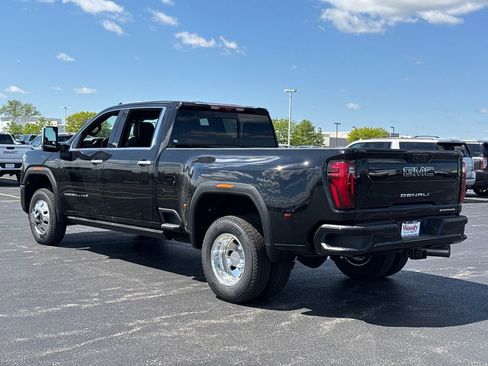 New 2026 GMC Sierra 3500 Denali Ultimate AWD/4WD image 7