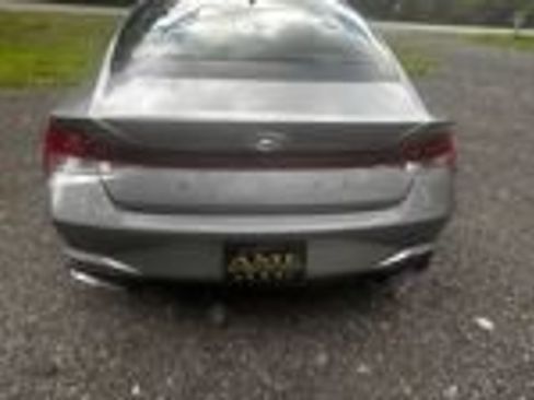 Used 2022 Hyundai Elantra SEL w/ Convenience + Premium Package FWD image 11