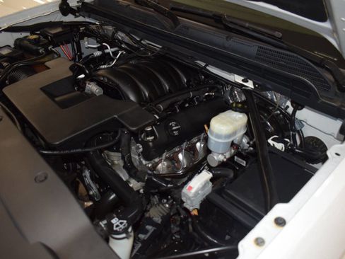 Used 2018 Chevrolet Silverado 1500 LT w/ All Star Edition image 32