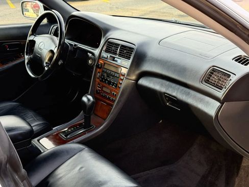 Used 2001 Lexus ES 330 image 18