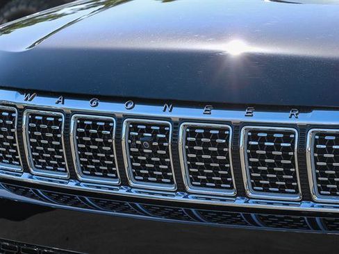 New 2023 Jeep Grand Wagoneer Series III image 9