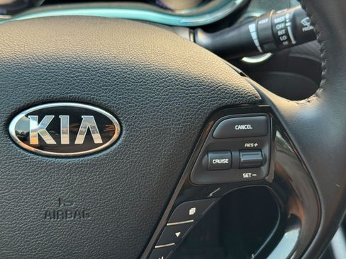 Used 2018 Kia Forte S w/ S Technology Plus Package FWD image 21