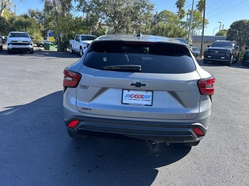 Used 2024 Chevrolet Trax RS w/ Driver Confidence Package image 5