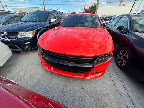 Used 2022 Dodge Charger SXT w/ Blacktop Package RWD image 1
