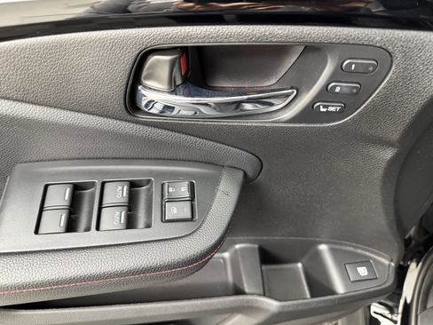 Used 2021 Honda Ridgeline Black Edition image 12