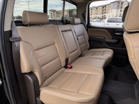 Used 2017 GMC Sierra 2500 Denali w/ Duramax Plus Package image 26