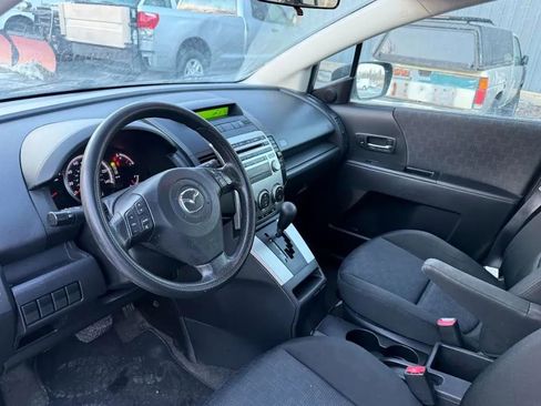 Used 2010 MAZDA MAZDA5 Sport image 5