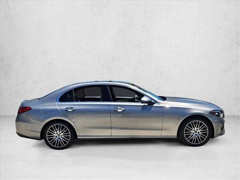 Used 2022 Mercedes-Benz C 300 Sedan image 4