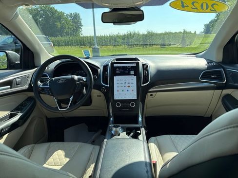 Used 2024 Ford Edge Titanium AWD/4WD image 14