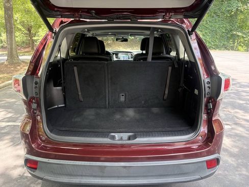 Used 2016 Toyota Highlander XLE FWD image 40