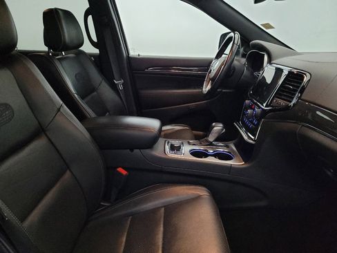 Used 2021 Jeep Grand Cherokee Overland AWD/4WD image 21
